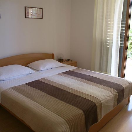 Apartment Ana M Кърк Екстериор снимка