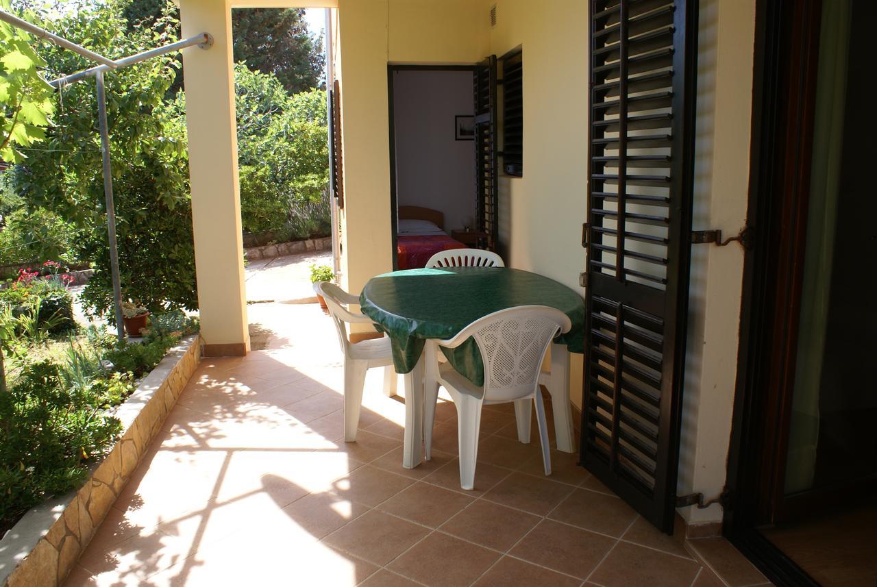 Apartment Ana M Кърк Екстериор снимка