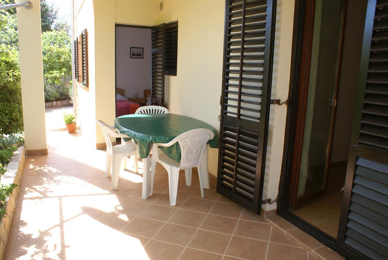 Apartment Ana M Кърк Екстериор снимка