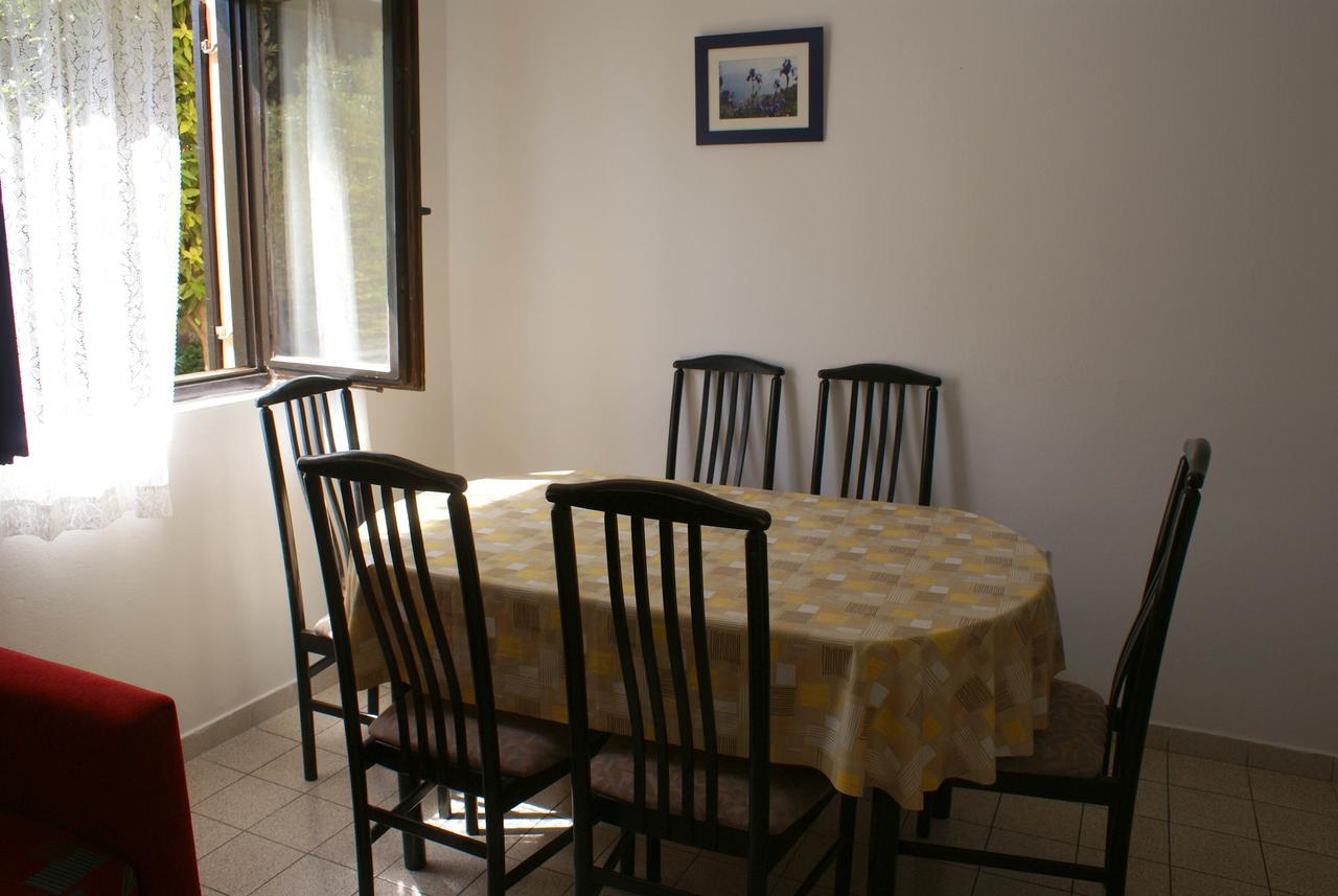 Apartment Ana M Кърк Екстериор снимка