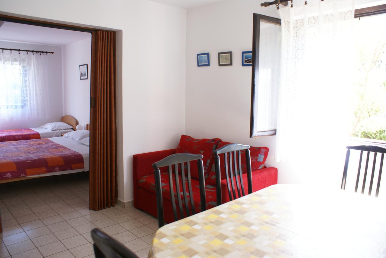 Apartment Ana M Кърк Екстериор снимка
