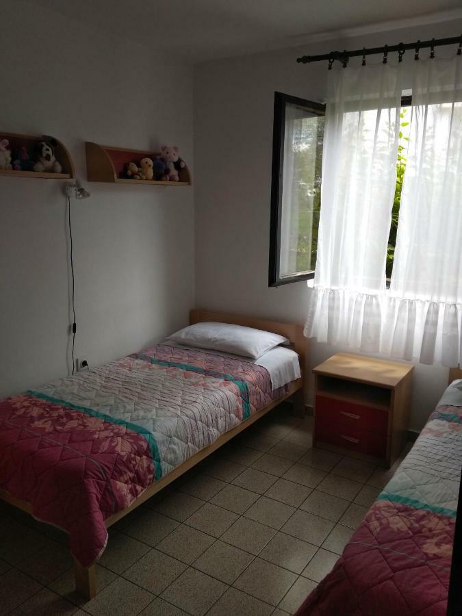 Apartment Ana M Кърк Екстериор снимка