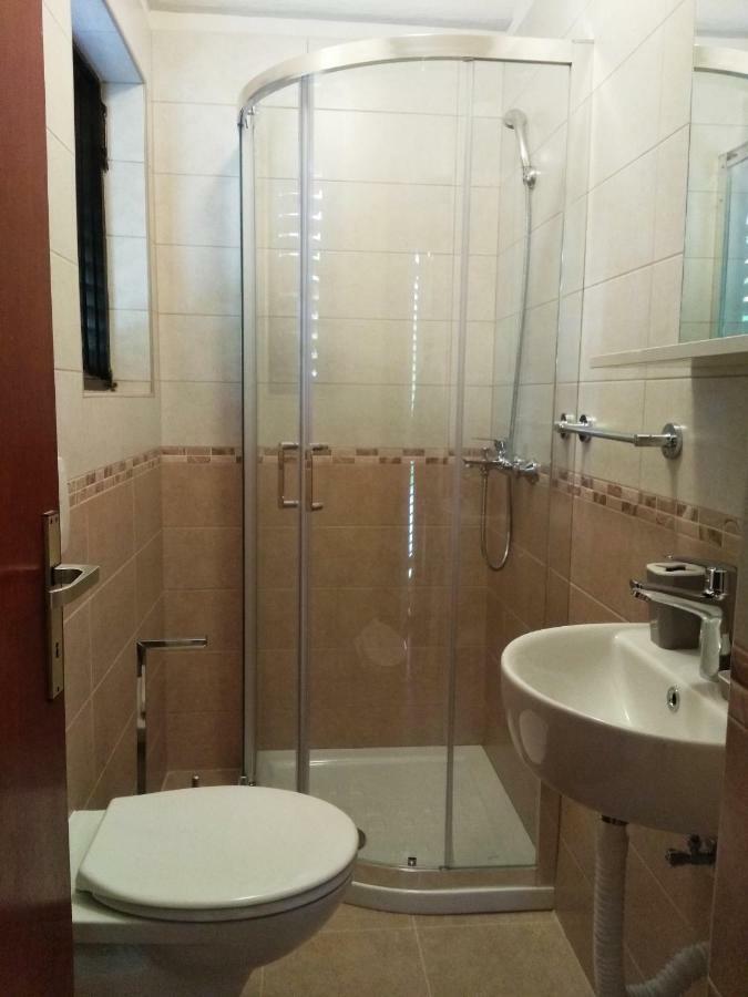 Apartment Ana M Кърк Екстериор снимка
